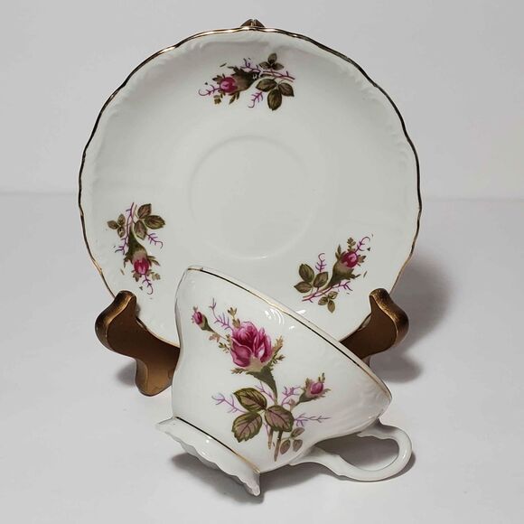 Moss Rose Teacup and Saucer Vintage - Picture 1 of 8